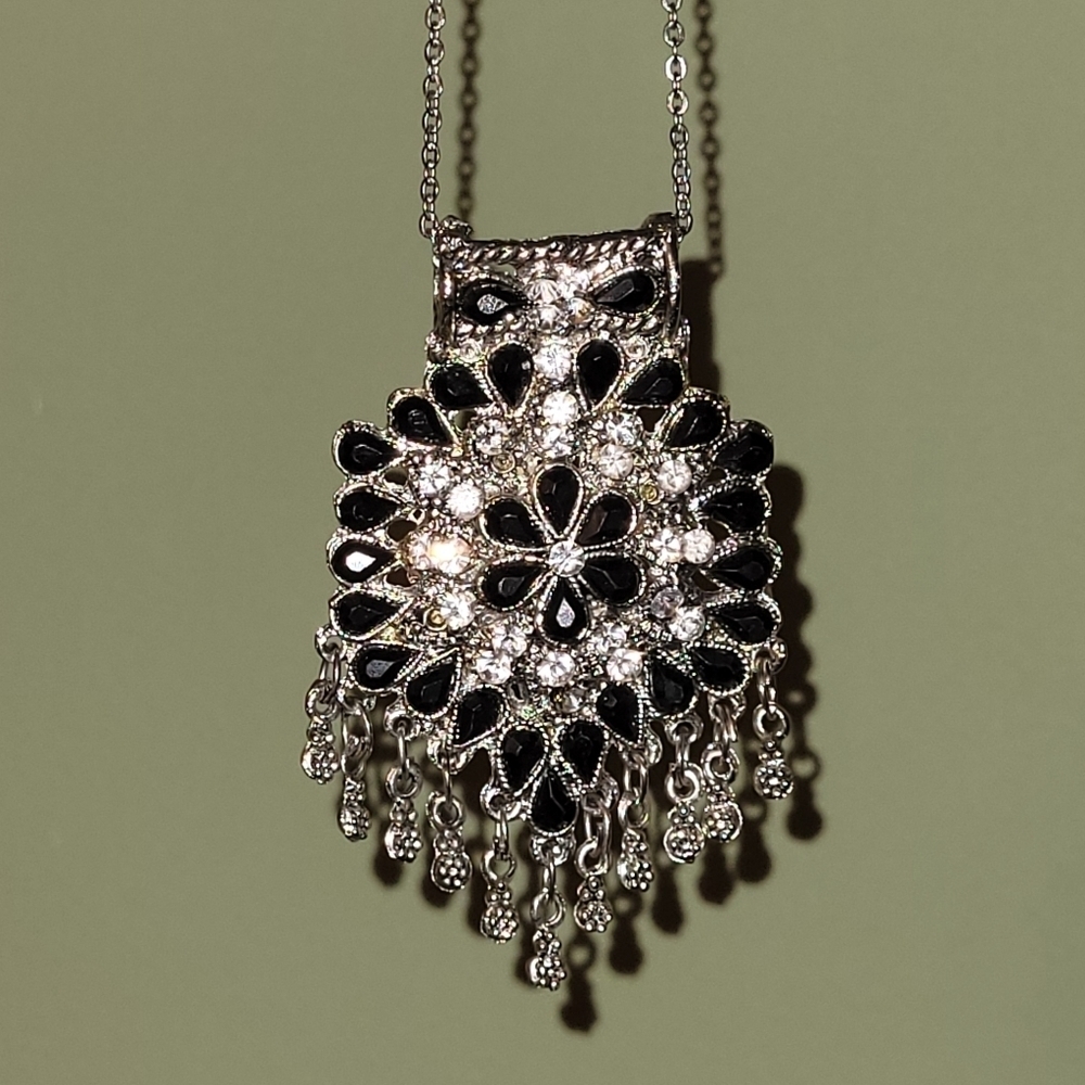 Vintage Rhinestone Black Stone  Mandalin Pendant Silver stainless steel chain